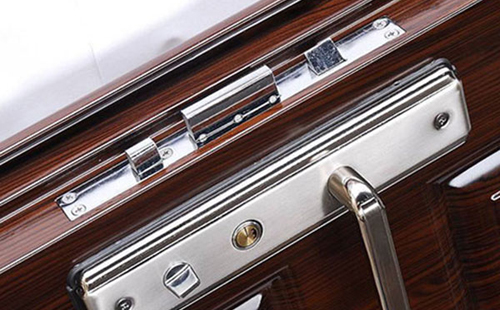 未央24小时上门开锁公司